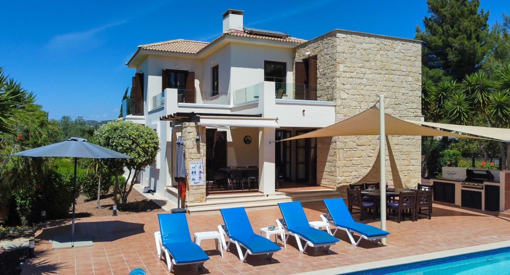 Villa Kellia 21_Aphrodite Hills Resort, Cyprus. Aphroditerentals.com1.jpg