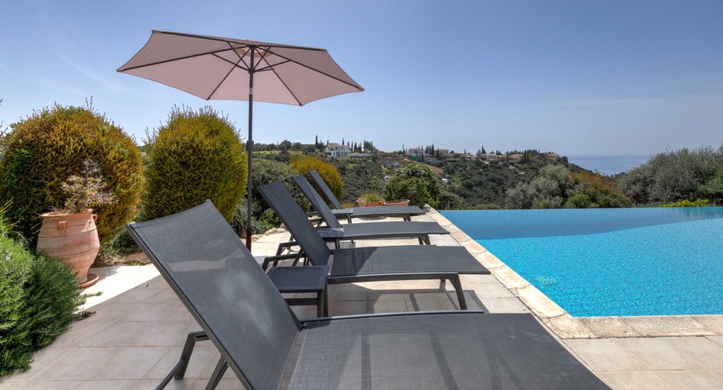 Villa Thrasos - luxury holiday rental villa Aphrodite Hills Resort Cyprus 35.jpg