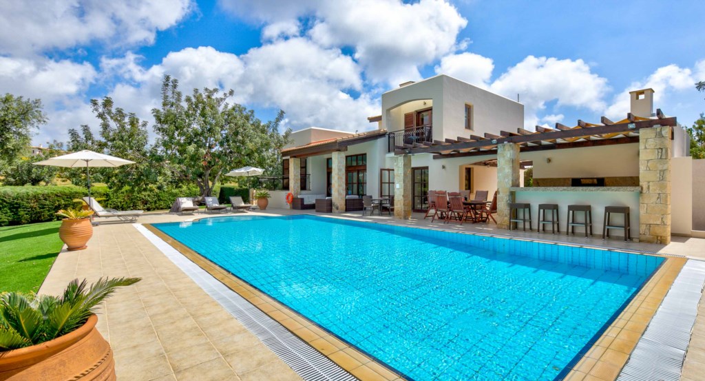 Villa Paparouna - luxury holiday rental villa Aphrodite Hills Resort, Cyprus.23.jpg