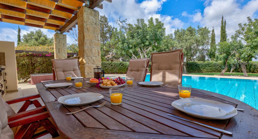 Villa Paparouna - luxury holiday rental villa Aphrodite Hills Resort, Cyprus.24.jpg