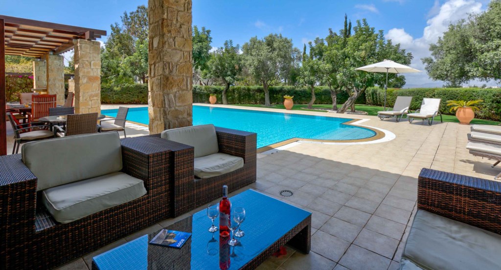Villa Paparouna - luxury holiday rental villa Aphrodite Hills Resort, Cyprus.27.jpg