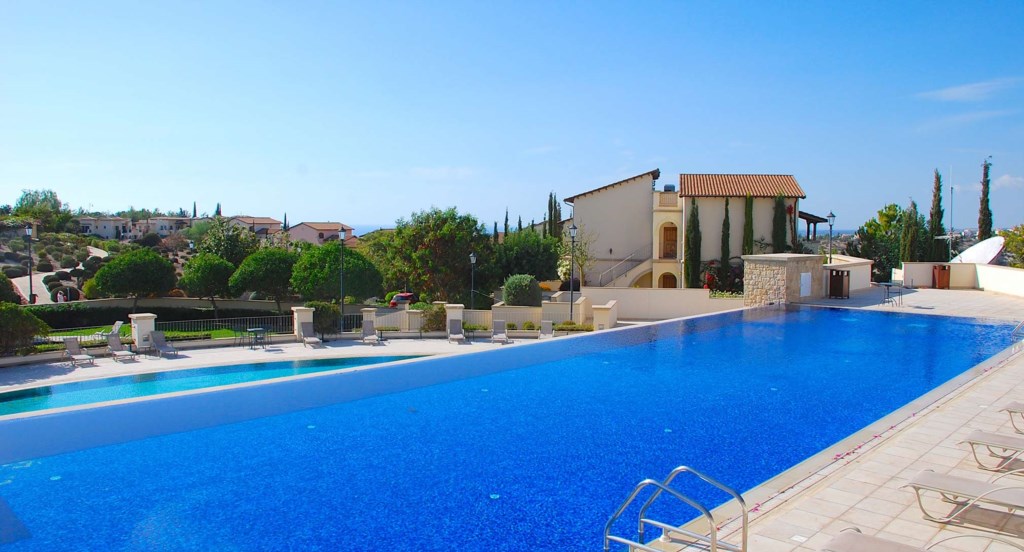 Luxury Villa Rental Villas Aphrodite Hills Cyprus Pool View Golf (34).jpg