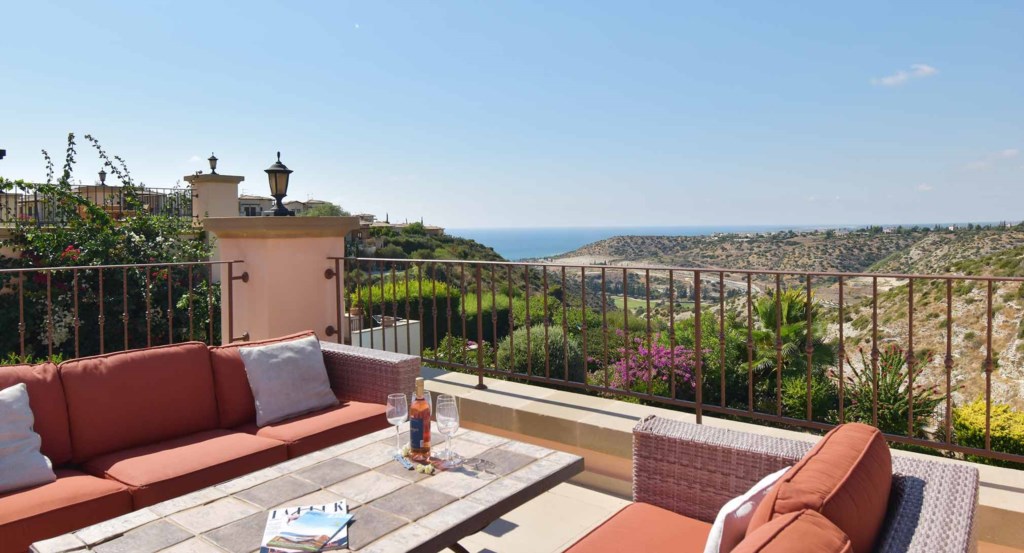 Luxury three bedroom holiday villa with private pool, Aphrodite Hills Resort, Cyprus15.jpg