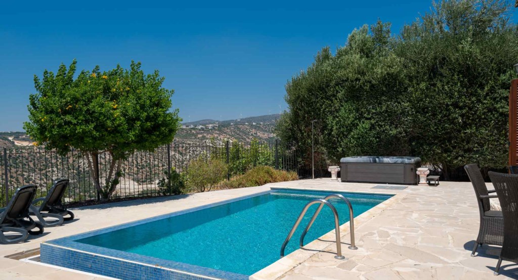Villa Melandra - holiday rental villa on Aphrodite Hills Resort, Cyprus. Aphroditerentals.comBZ01_2