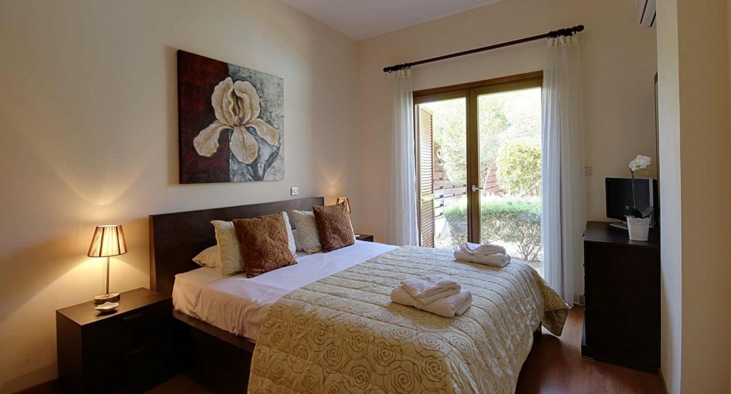 Villa Athina (HG12) - lovely 3 bedroom villa with golf views, Aphrodite Hills Resort, Cyprus.jpg