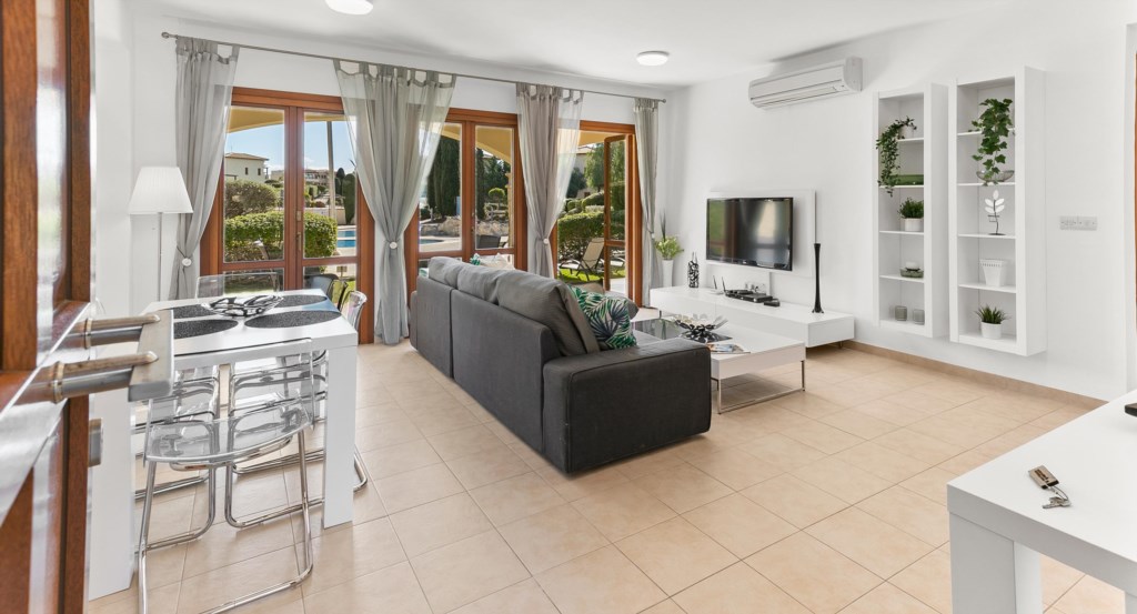 BF02 - luxury holiday apartment, Aphrodite Hills Resort, Cyprus.jpg
