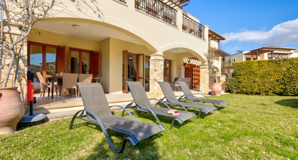BF02 - luxury holiday apartment, Aphrodite Hills Resort, Cyprus19.jpg