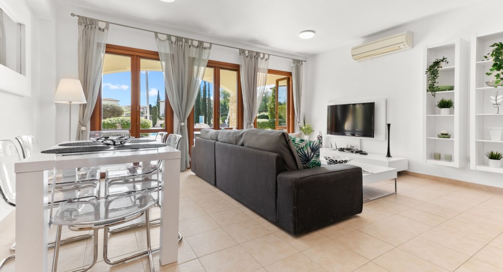 BF02 - luxury holiday apartment, Aphrodite Hills Resort, Cyprus4.jpg