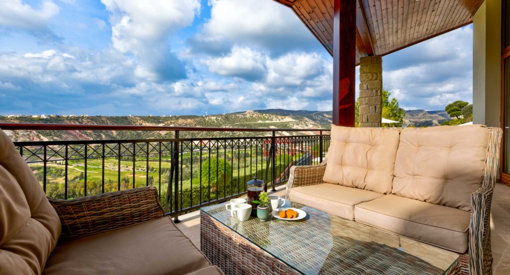 Villa Pyla - luxury holiday rental villa, Aphrodite Hills Resort, Cyprus27.jpg