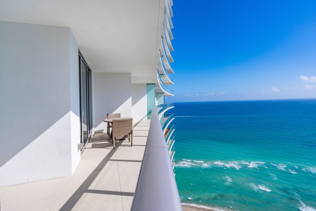 Private 2BR Ocean View at Hyde Beach Resort