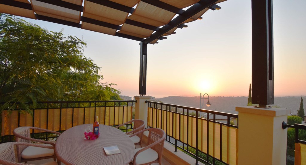 Apartment Theia - holiday rental Aphrodite Hills Resort, Cyprus. Aphroditerentals.comBH11