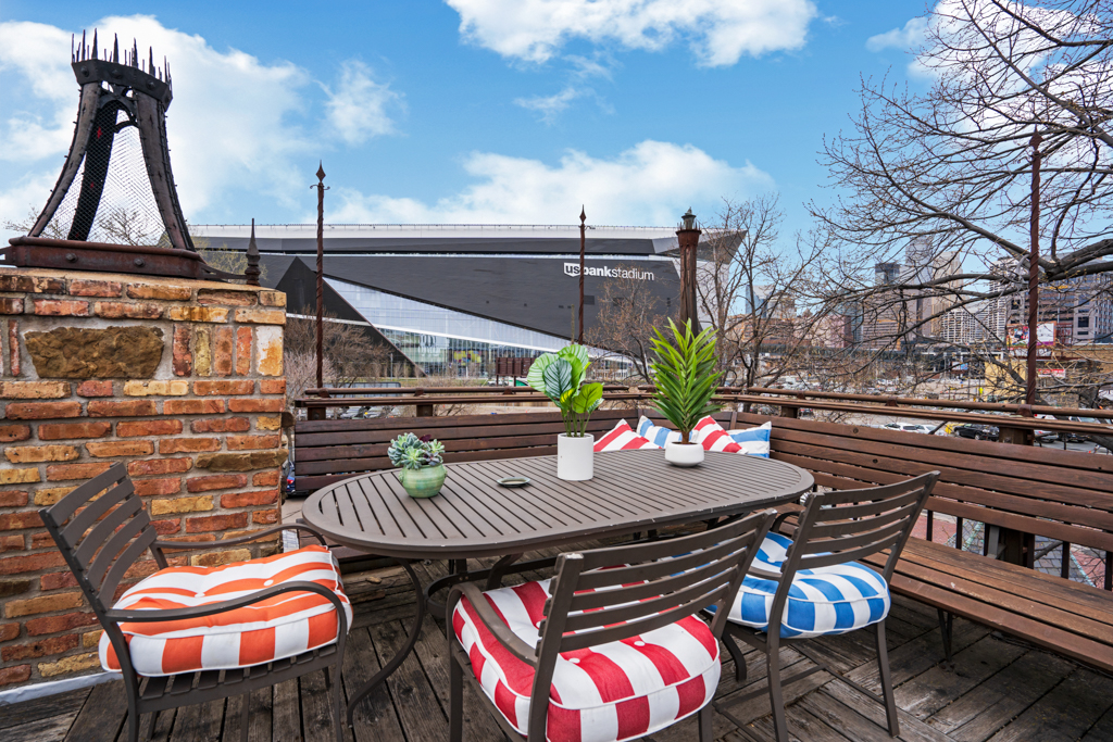 Downtown Rockstar Residence