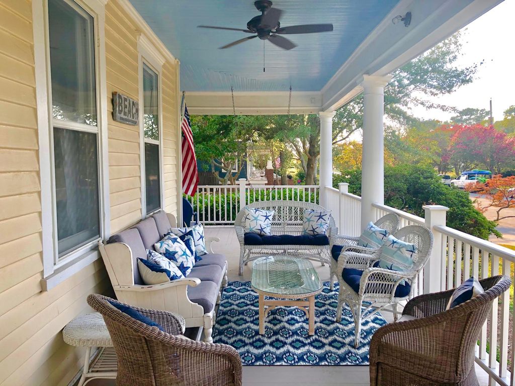 Bayside Retreat steps to Beach/Grill, Patio & Golf