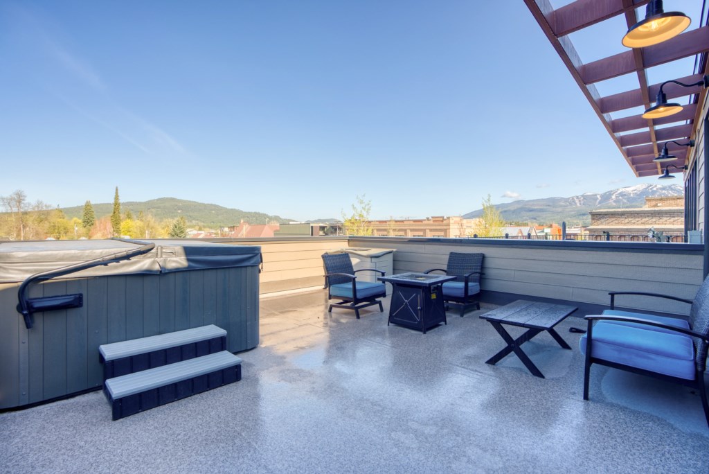 Modern Downtown Whitefish Condo w/ Private Hot Tub