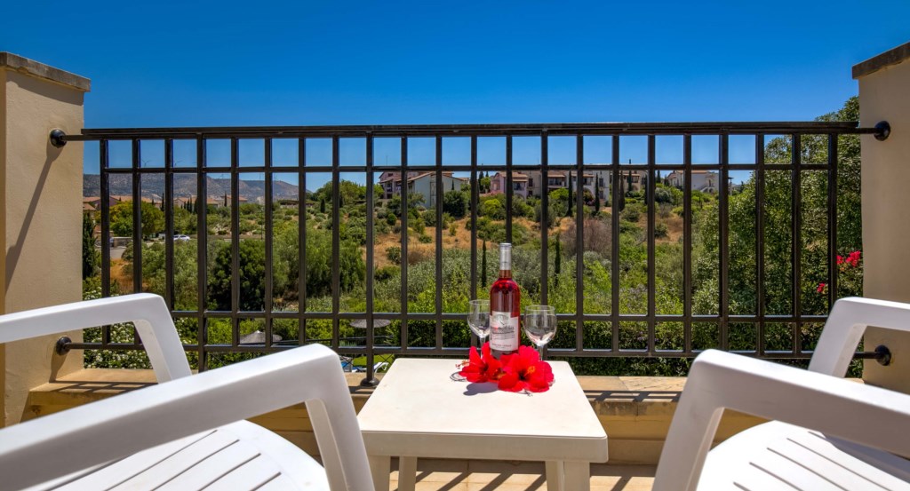 Apartment Polendri QZ12 - luxury rental holiday Aphrodite Hills Resort, Cyprus20.jpg
