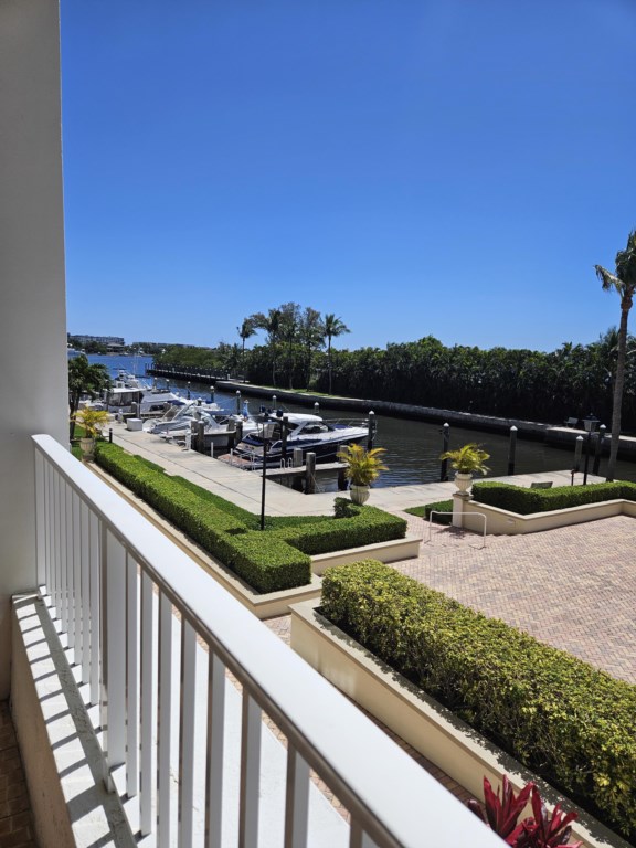 Serene Marina Views await at this One-Bedroom Gem!
