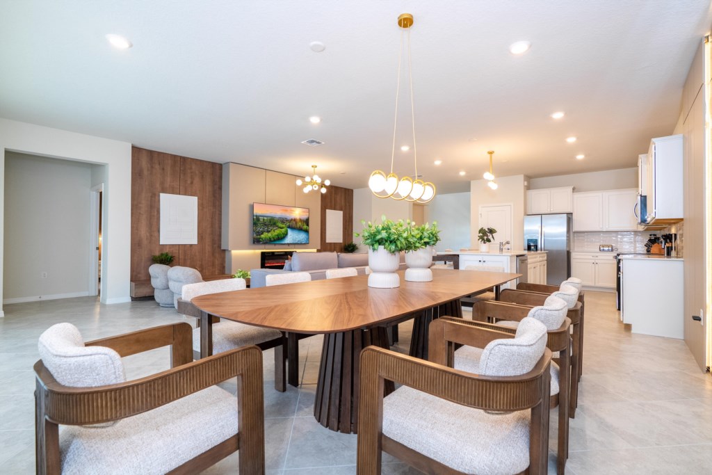 8BD/6BA w/ Home Theater, Game Room, Private Pool!