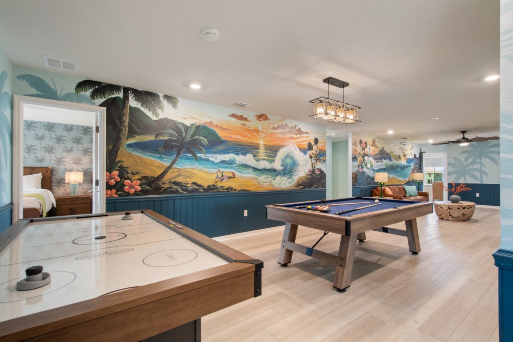 New 10BR Luxury Retreat • Pool, Spa, Near Disney