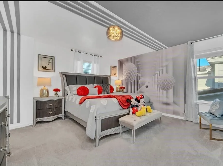 7340 Oakmoss Loop
