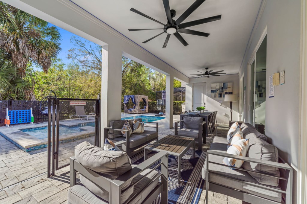 8BR Superb Villa, Pool, Spa • Near Disney