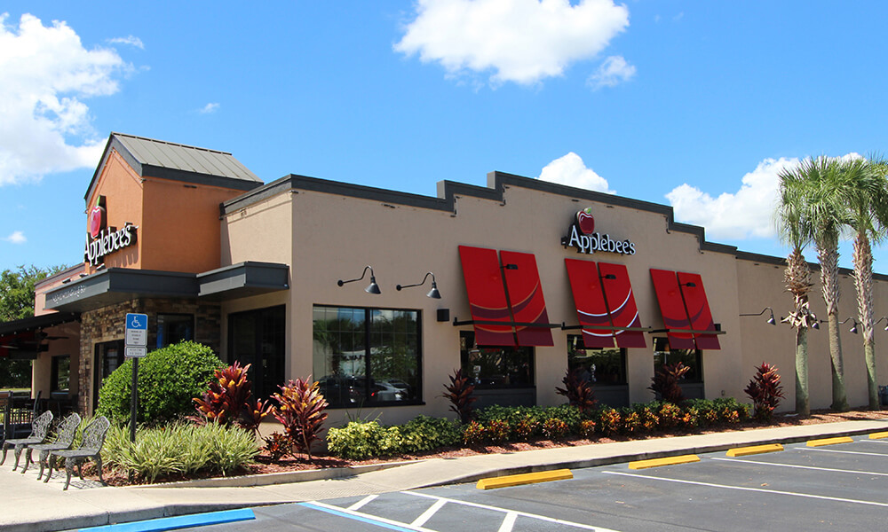 Applebees Bar and Grill