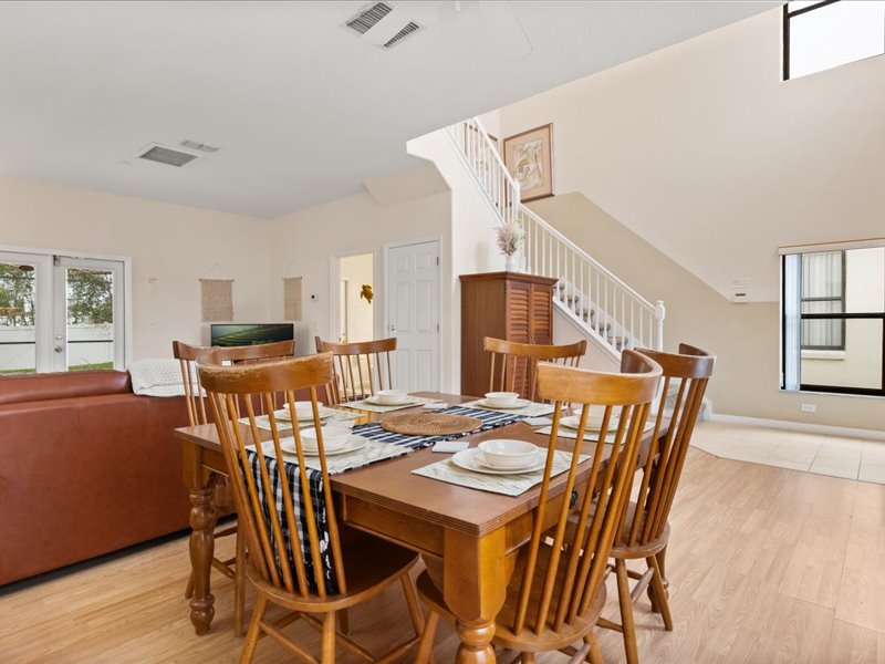 Dining area that seats up to 6 people