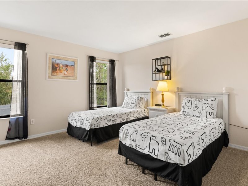 Bedroom # 2 with 2 twin beds