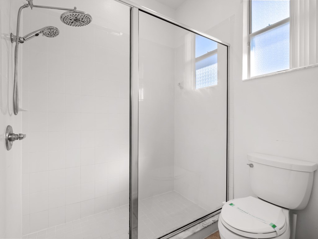 Master Suite Bathroom with Shower