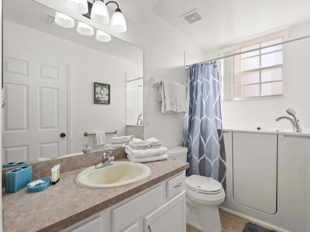 Bathroom 5 with Stand / Sit Tub / Shower