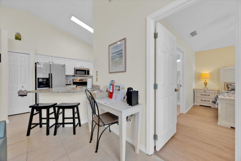 22-406CastertonCir_-22