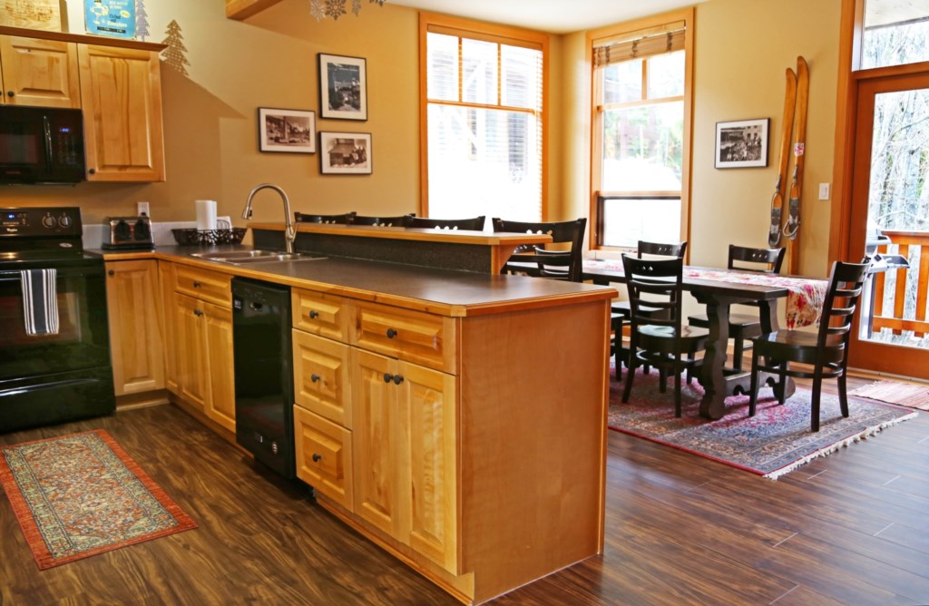 Kitchen to Dining Area