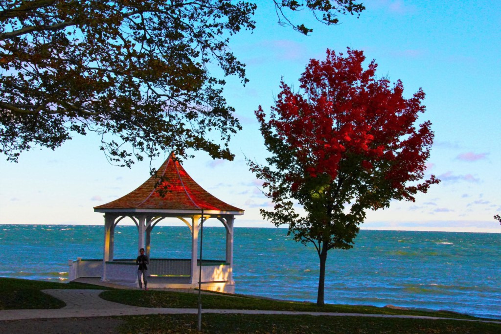 Gazebo overlooking Lake Ontario - Niagara-on-the-Lake
