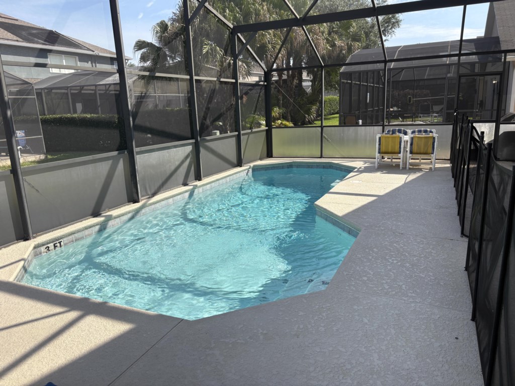 Extended pool deck