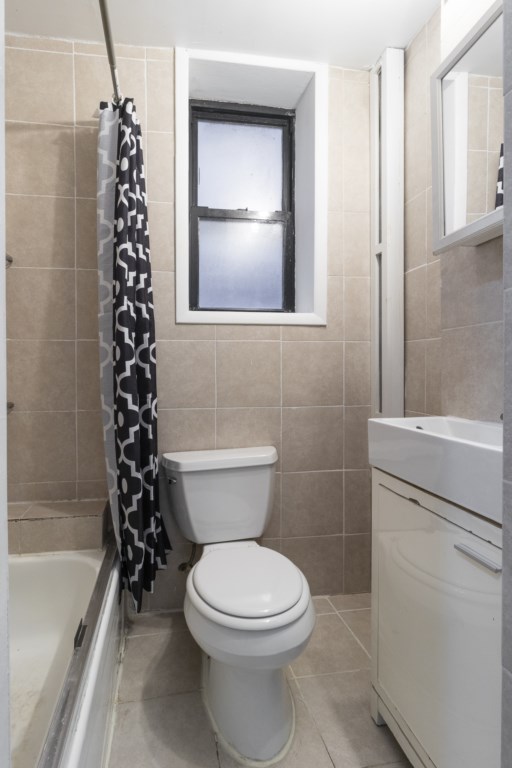 5-Bathroom(1)