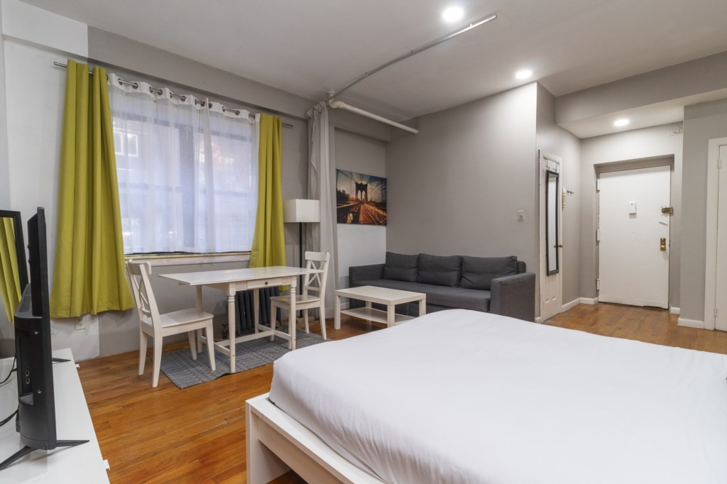 1-MainRoom(6)