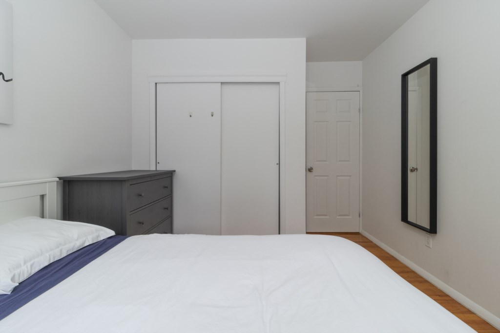 2-Bedroom1(6)