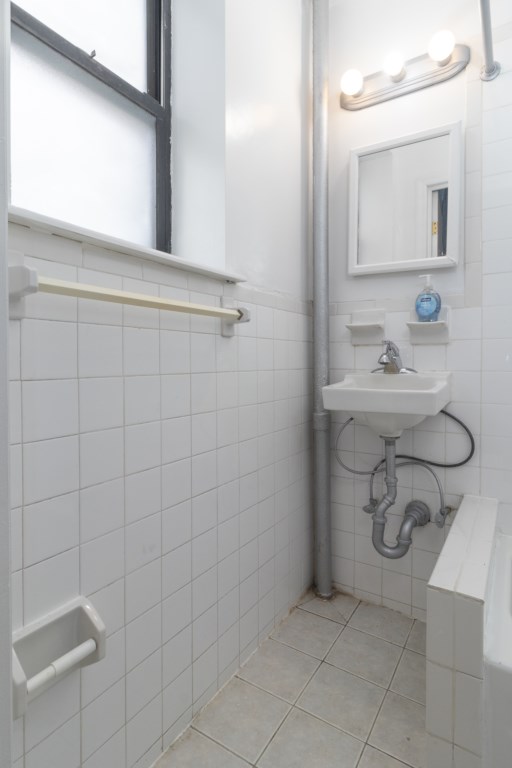 4-Bathroom(4)