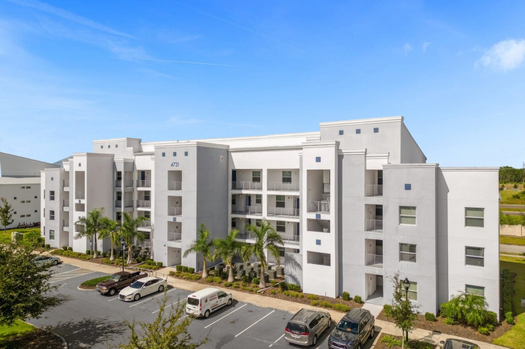 2 bedroom vacation apartment at Storey Lake - Image 1