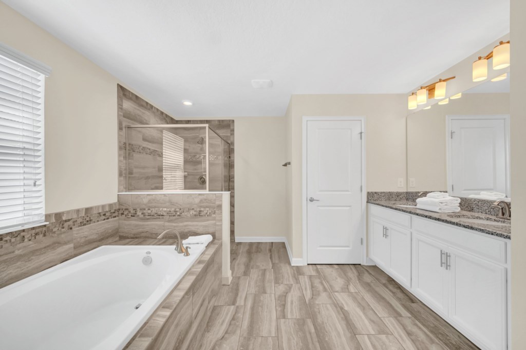 22-web-or-mls-1570-observer-ln