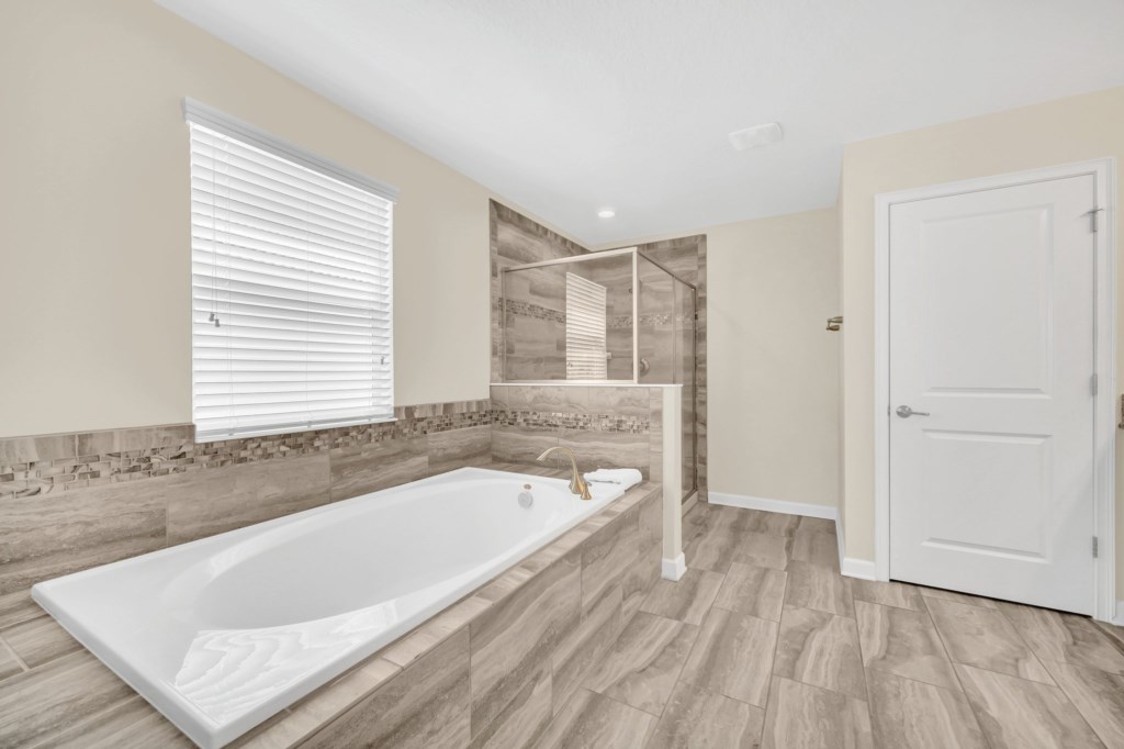 23-web-or-mls-1570-observer-ln
