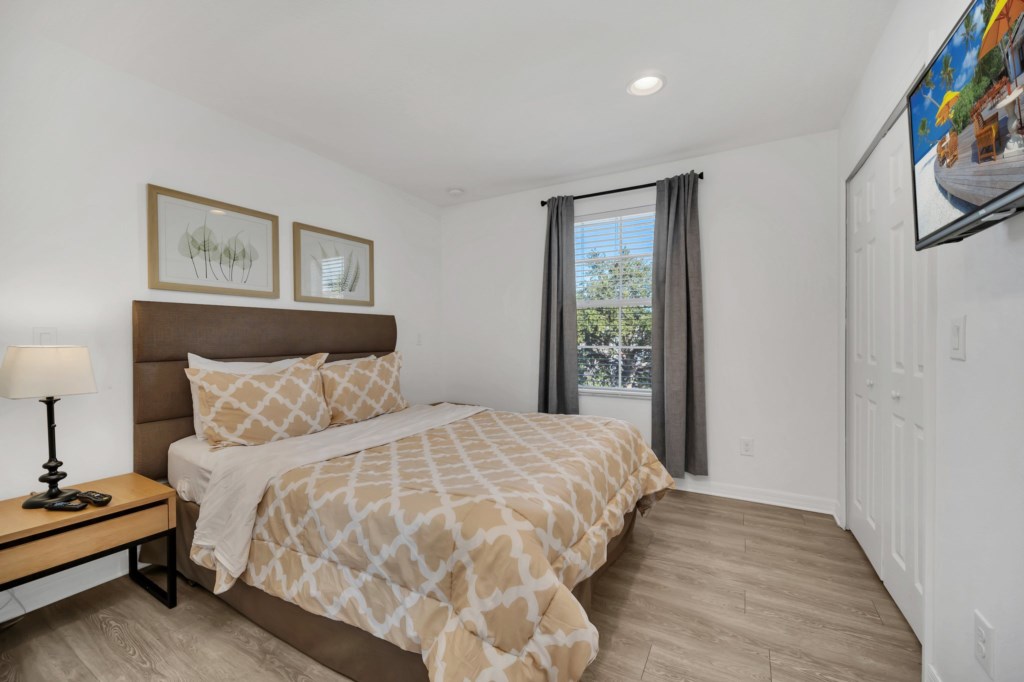 33-web-or-mls-3036-secret-lake-dr