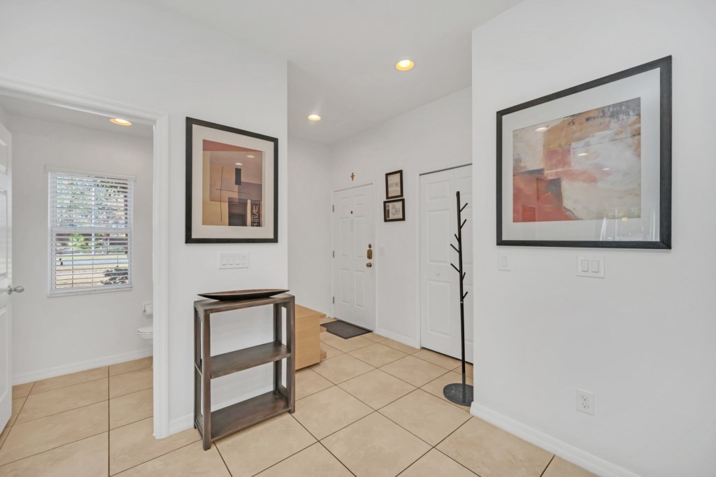 5-web-or-mls-3036-secret-lake-dr
