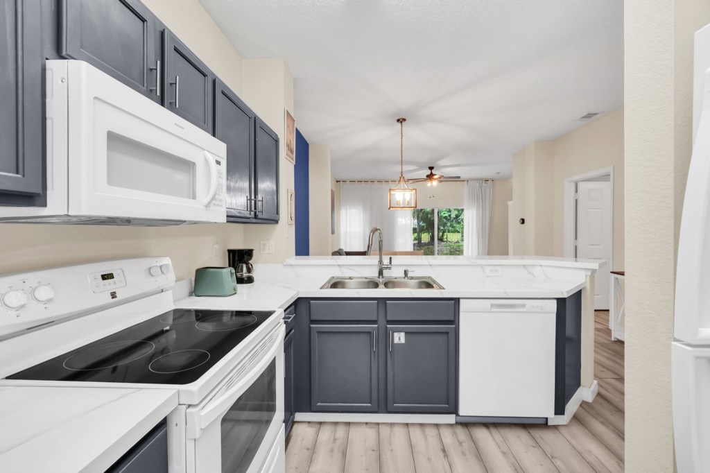 10-8415CrystalCove_10