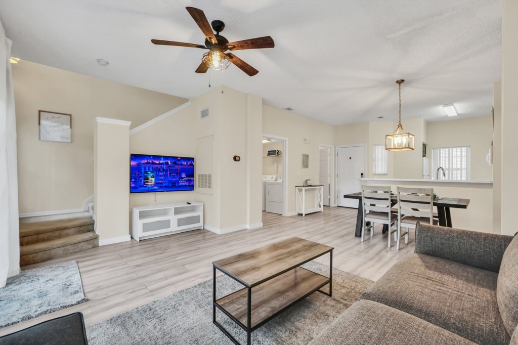 17-8415CrystalCove_17