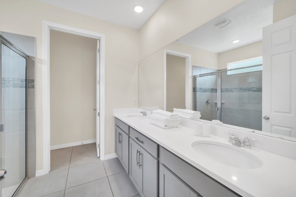 25-web-or-mls-8919-coconut-breeze-dr