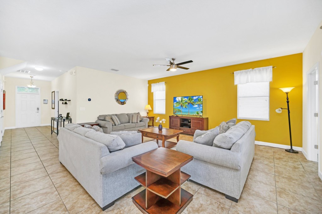 9-1422MoonValleyDr_08