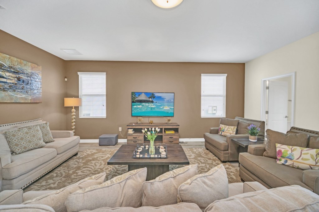 9-1517MulliganBlvd_09