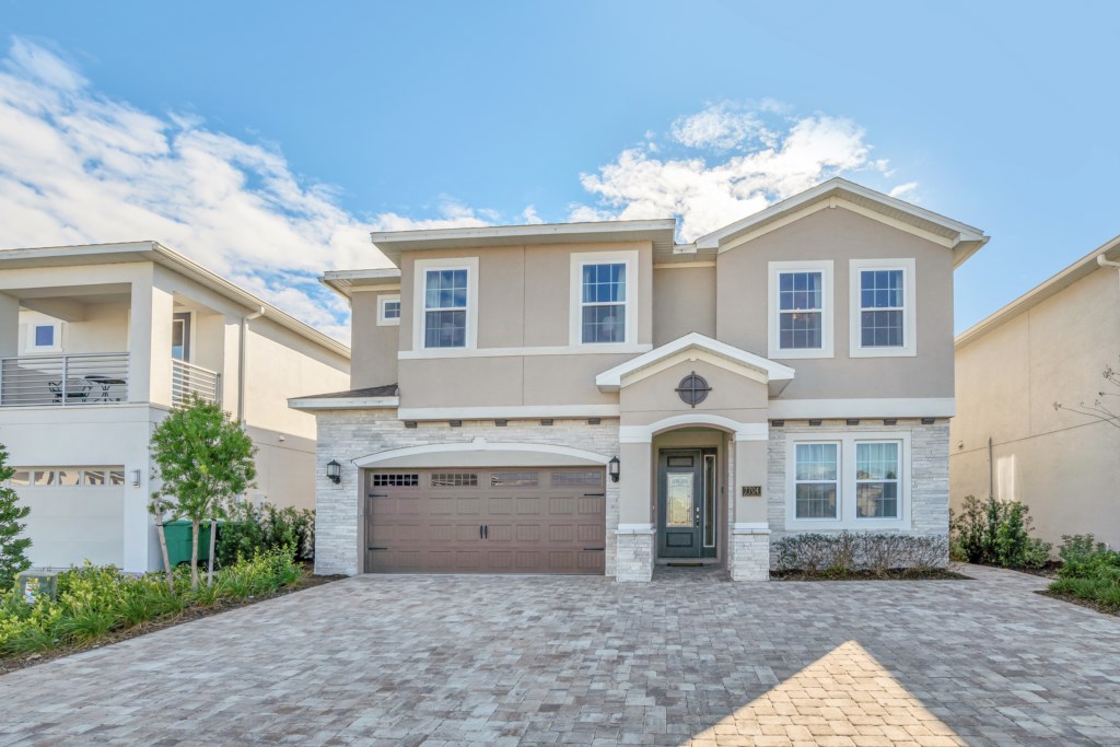 7704WestlandDr_01