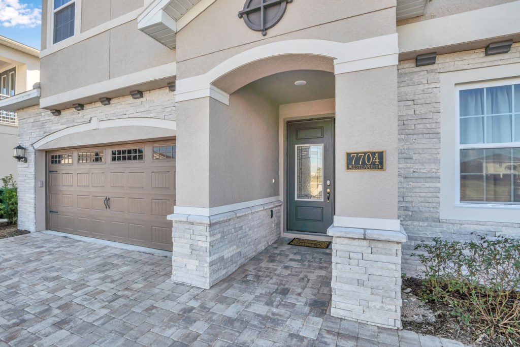 7704WestlandDr_05