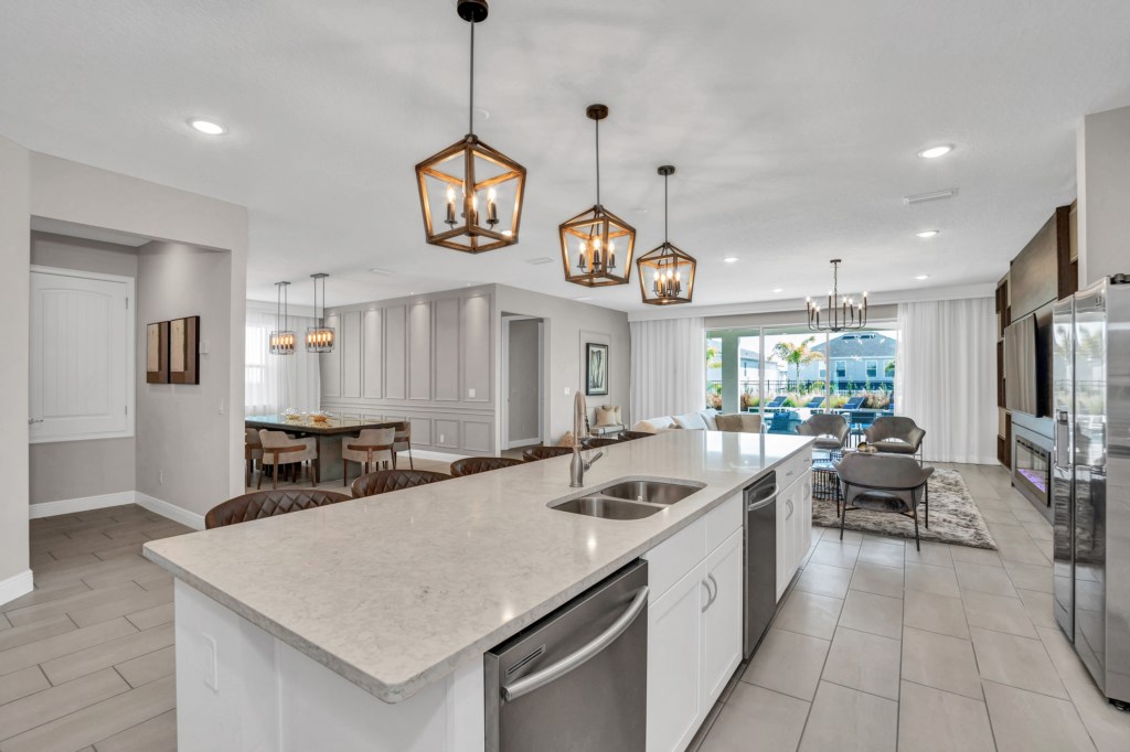 7704WestlandDr_14